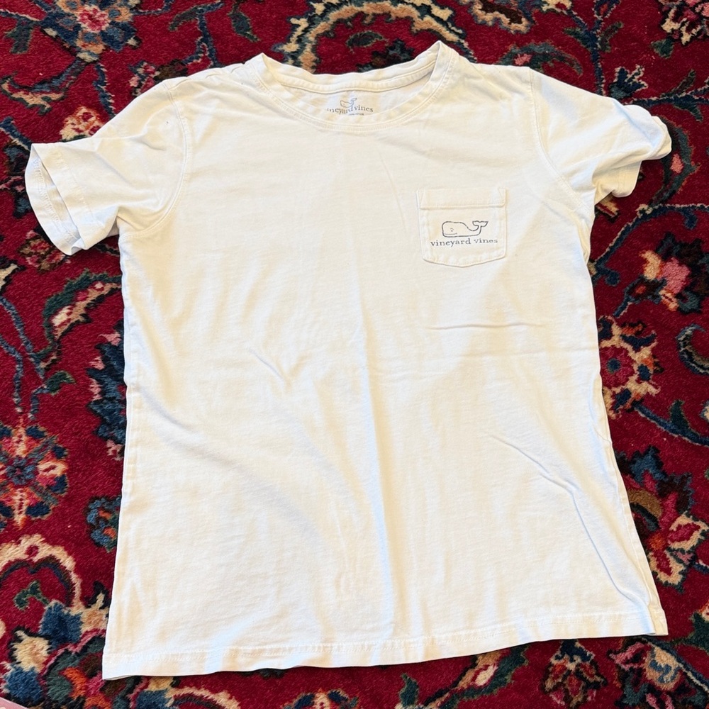 Vineyard Vines women’s T-shirt size XS, GUC